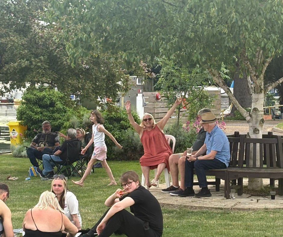 Hartford Marina’s Open Day last Saturday was a fantastic time!

Visitors and berth holders enjoyed sunshine, live music from Cecil, and a tasty hog roast.

Great to see new and familiar faces by the water! 🎶

 #HartfordMarina #CommunityEvent #MarinaLife
