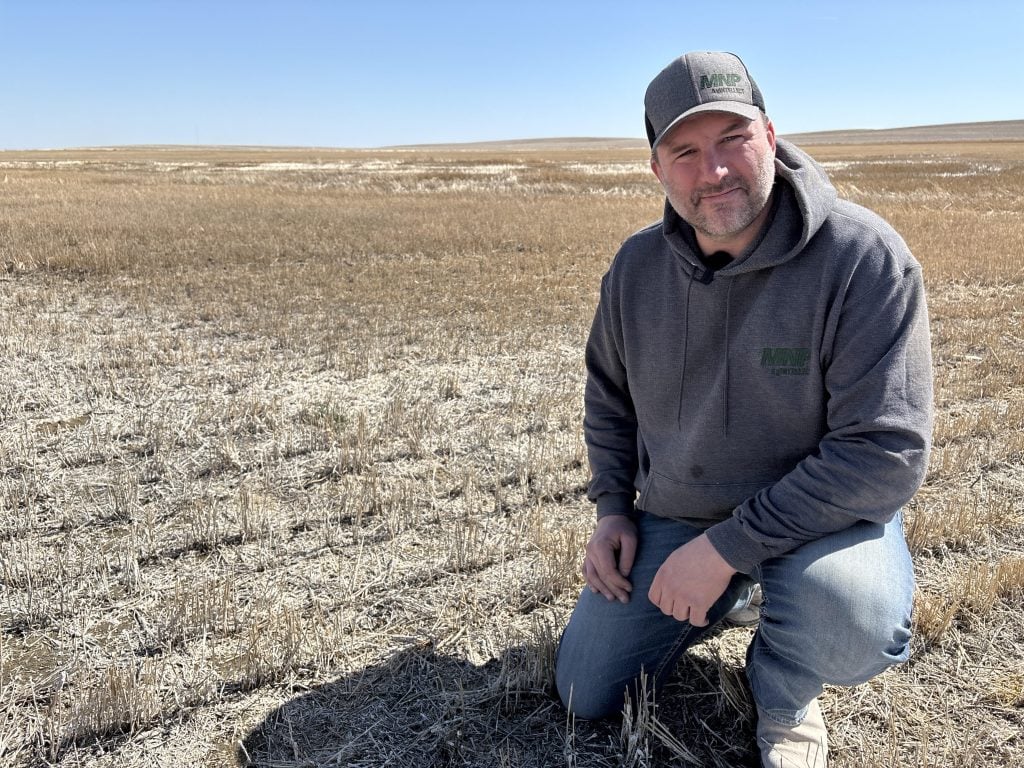 RealAgriculture (@realagriculture) on Twitter photo In this episode of the Wheat School, <a href="/MikePalmier/">Mike Palmier</a> w/ MNP AgIntellect breaks down why salinity and #kochia so often go hand-in-hand, and how to manage both: ow.ly/9NA850W5cOW
#cdnag #ontag #westcdnag #Wheat <a href="/thewheatteam/">Rob McLaughlin</a> <a href="/Bayer4CropsCA/">Crop Science Canada</a> In this episode of the Wheat School, <a href="/MikePalmier/">Mike Palmier</a> w/ MNP AgIntellect breaks down why salinity and #kochia so often go hand-in-hand, and how to manage both: ow.ly/9NA850W5cOW
#cdnag #ontag #westcdnag #Wheat <a href="/thewheatteam/">Rob McLaughlin</a> <a href="/Bayer4CropsCA/">Crop Science Canada</a>
