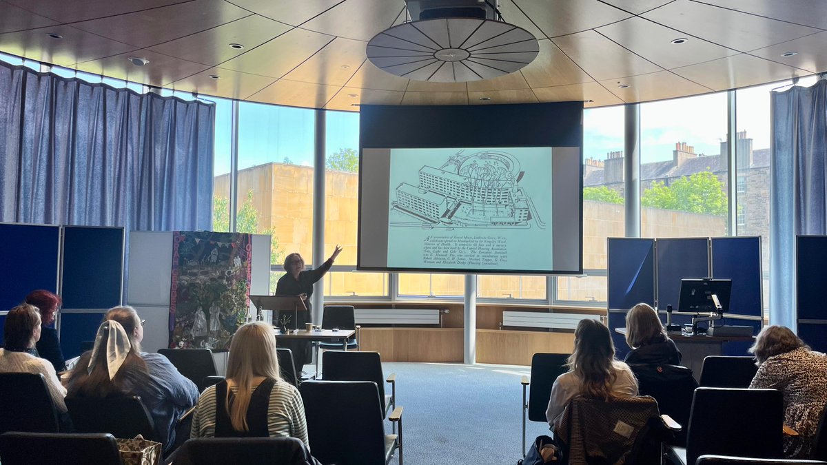 _SELCIE_'s tweet image. 🌿 Elizabeth Darling exploring women's role in children's education in Edwardian Edinburgh during her presentation 'To be a kindergartner is the perfect development of womanliness: Reflection on women's agency as social and urban reformers in Edwardian Edinburgh'. #selcie_project