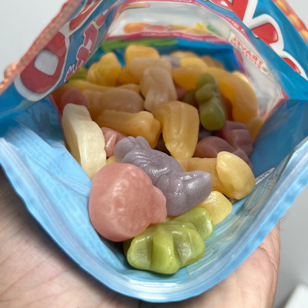 isasbenz's tweet image. เยลลี่ฮาริโบรสทรอปิฟรุตติ รสนี้โคตรอร่อย กลิ่นหอมตะโกน มีไส้ด้วยอะ แล้วคืออร่อยชิบหาย หยุดกินไม่ได้จริง

พิกัด : s.shopee.co.th/2VfkxToIrD