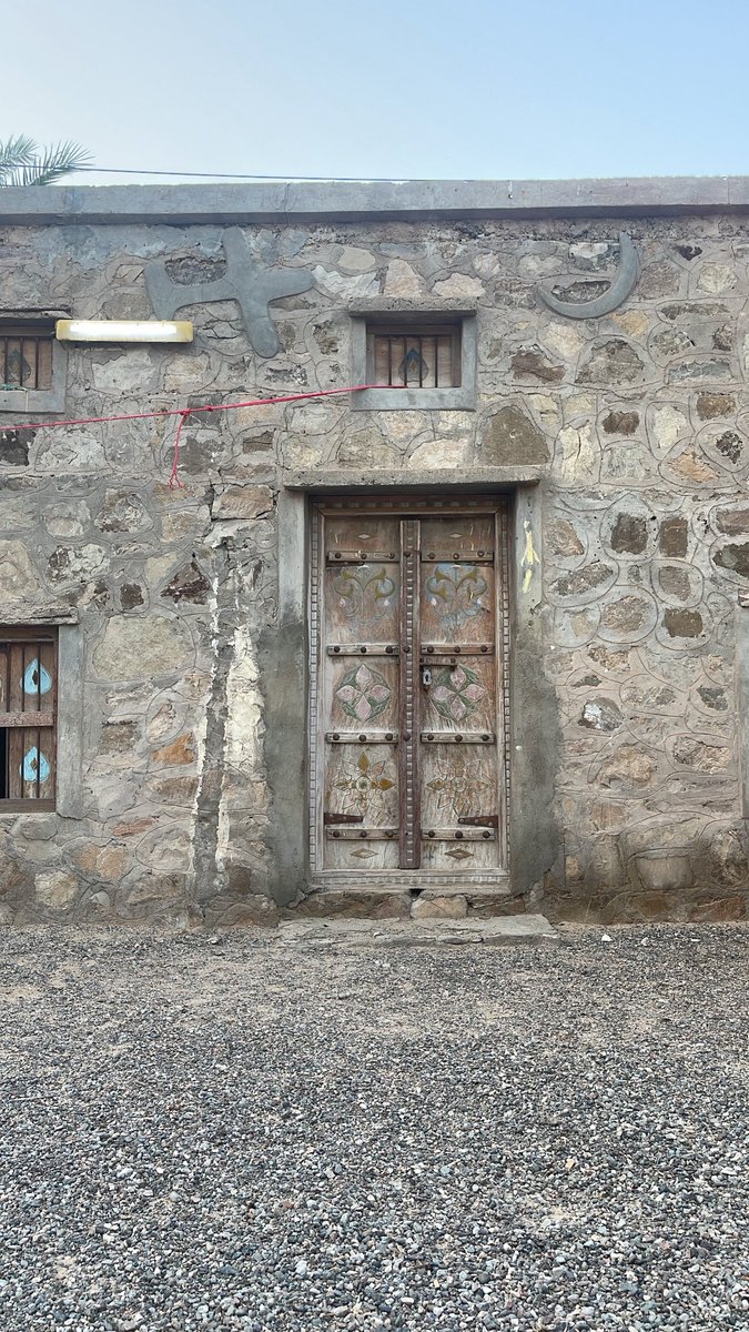 رحم الله وجوهًا كانت تضيء صباح العيد
 مضوا وبقيت الذكريات أثرًا في زوايا المكان.
#عيد_الأضحى_المبارك