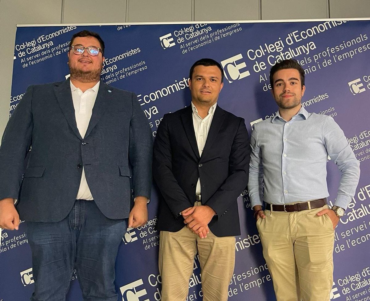 👥 Reunió amb el president de la comissió de joves del col·legi d'economistes.

🤝 Analitzem problemàtiques juvenils i creem sinèrgies per la creació d’oportunitats professionals, impulsar la natalitat i garantir l’emancipació davant el repte de l'habitatge.