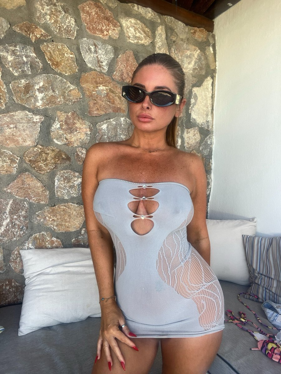 Carly Johnson tweet media