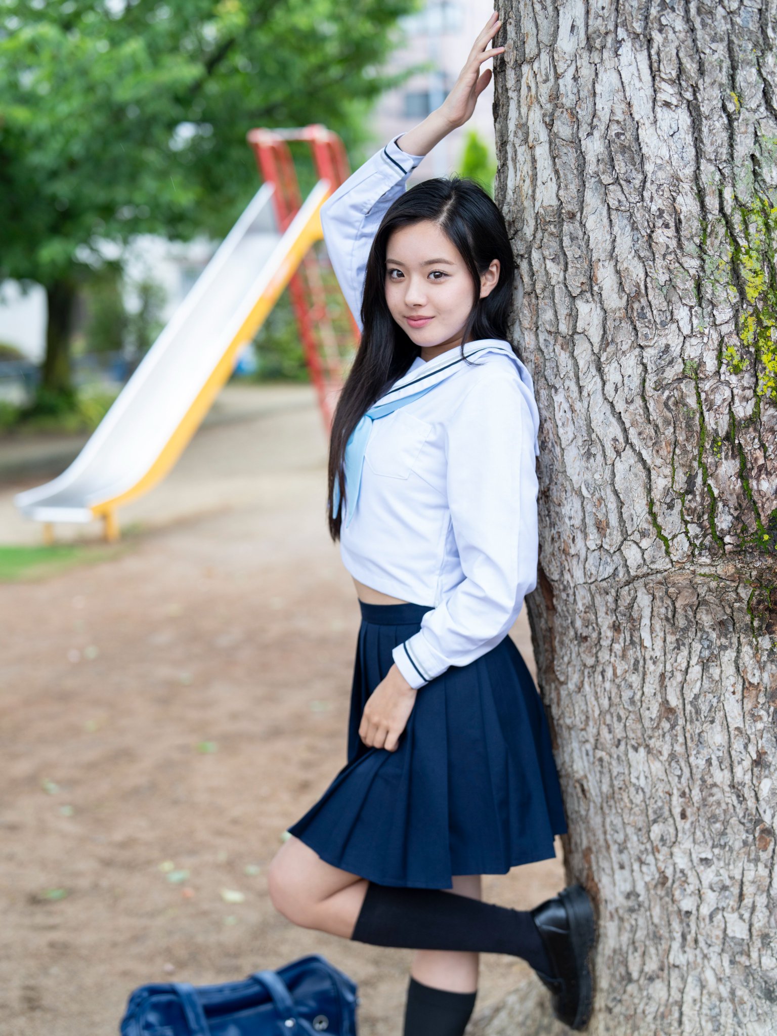 ソリュンのサイン入りポラロイド写真 黒制服 リサ アンド ザ スターライト オリジナルセーラータイ（延長