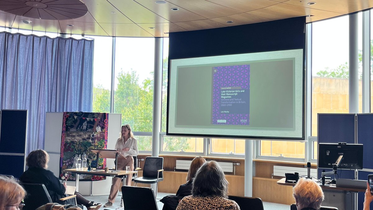 _SELCIE_'s tweet image. Lois Burke introducing our audience to manuscript magazines handwritten by late-Victorian girls during her talk on 'Family Connections and Care for the Natural World in Isobel Wylie Hutchison’s Childhood Writing' 📚 #selcie_project #universityofedinburgh