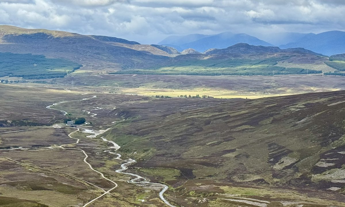First hill for a while -  Meall Chuaich (951m) #Munro Have always walked in from the A9 to climb this but today I rode the mountain bike in - what a difference!!! Largely dry but with showers from the west. Excellent morning 👍👍