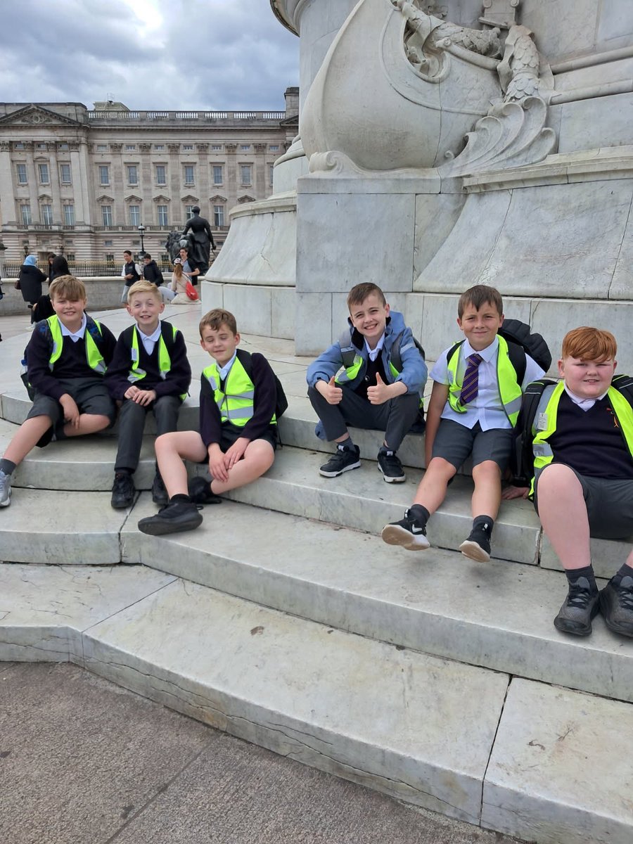 Homeward bound now after a brilliant day in London. They’ll all sleep well tonight 😴