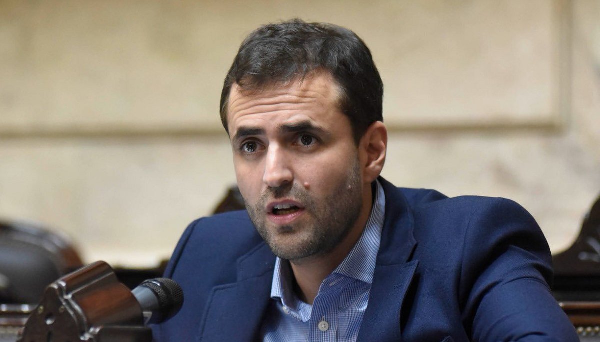 La causa de Emiliano Estrada se dirime en la Justicia federal de Salta"

elintra.com.ar/2025/06/06/la-…