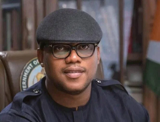 thecableng's tweet image. Akwa Ibom commissioner resigns, says he can't join Umo Eno in APC thecable.ng/akwa-ibom-comm…