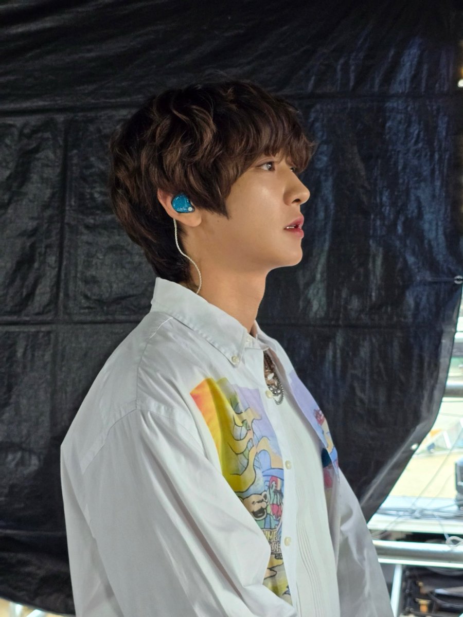 อมก ดูมุมข้างพี่ชานยอล พูดได้ไหมว่าเครื่องหน้าสวยมากฮือๆ