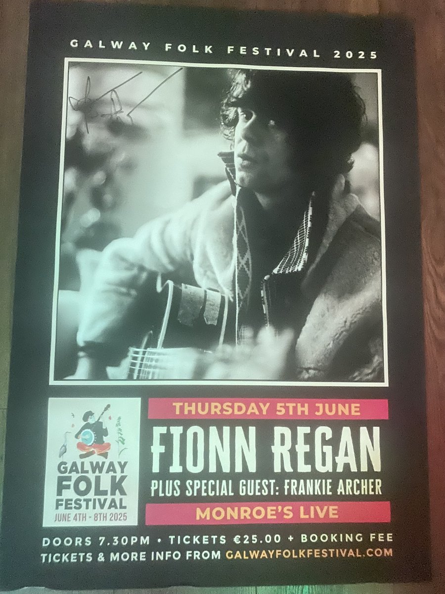 Fionn Regan (@fionnregan) on Twitter photo Thank you to all that came to <a href="/MonroesLive/">Monroe's Live</a>
we loved it
chomping at the bit for the Festivals next weekend... Doolin Folk Festival...
<a href="/BeyondThePaleIE/">Beyond The Pale</a> Thank you to all that came to <a href="/MonroesLive/">Monroe's Live</a>
we loved it
chomping at the bit for the Festivals next weekend... Doolin Folk Festival...
<a href="/BeyondThePaleIE/">Beyond The Pale</a>