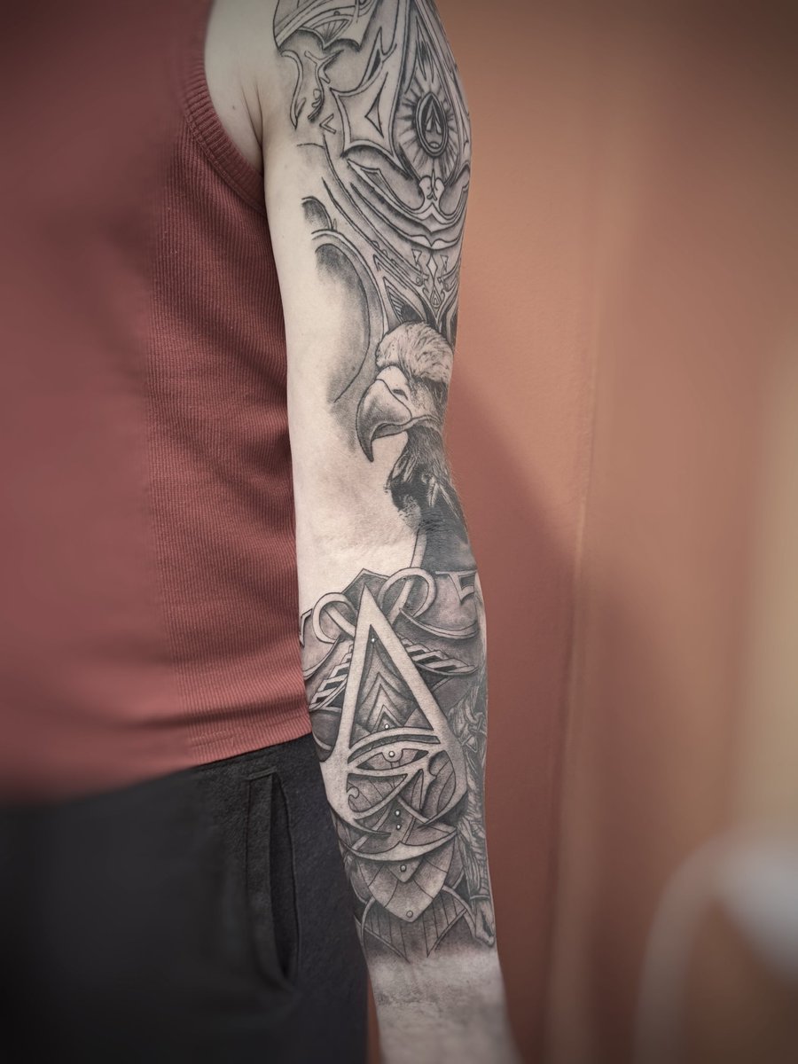 Můj návrh. Pokračování příště. 
Pozná  někdo logo nebo téma?