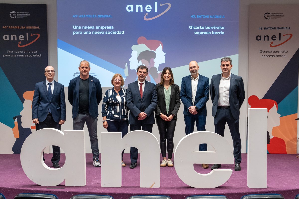 anel_navarra (@anelnavarra) on Twitter photo 🗞️Ignacio Ugalde, en su reelección como presidente de ANEL: “la empresa del futuro ya existe y es cooperativa”
Información completa 👉anel.es/ignacio-ugalde…
#AsambleaANEL
<a href="/DSociales_na/">Derechos Sociales Navarra / Eskubide Sozialak</a> <a href="/empleo_na/">Empleo - Lansare</a> <a href="/parlamentoNA/">Parlamento de Navarra / Nafarroako Parlamentua</a> <a href="/CEPES2/">CEPES</a> 🗞️Ignacio Ugalde, en su reelección como presidente de ANEL: “la empresa del futuro ya existe y es cooperativa”
Información completa 👉anel.es/ignacio-ugalde…
#AsambleaANEL
<a href="/DSociales_na/">Derechos Sociales Navarra / Eskubide Sozialak</a> <a href="/empleo_na/">Empleo - Lansare</a> <a href="/parlamentoNA/">Parlamento de Navarra / Nafarroako Parlamentua</a> <a href="/CEPES2/">CEPES</a>