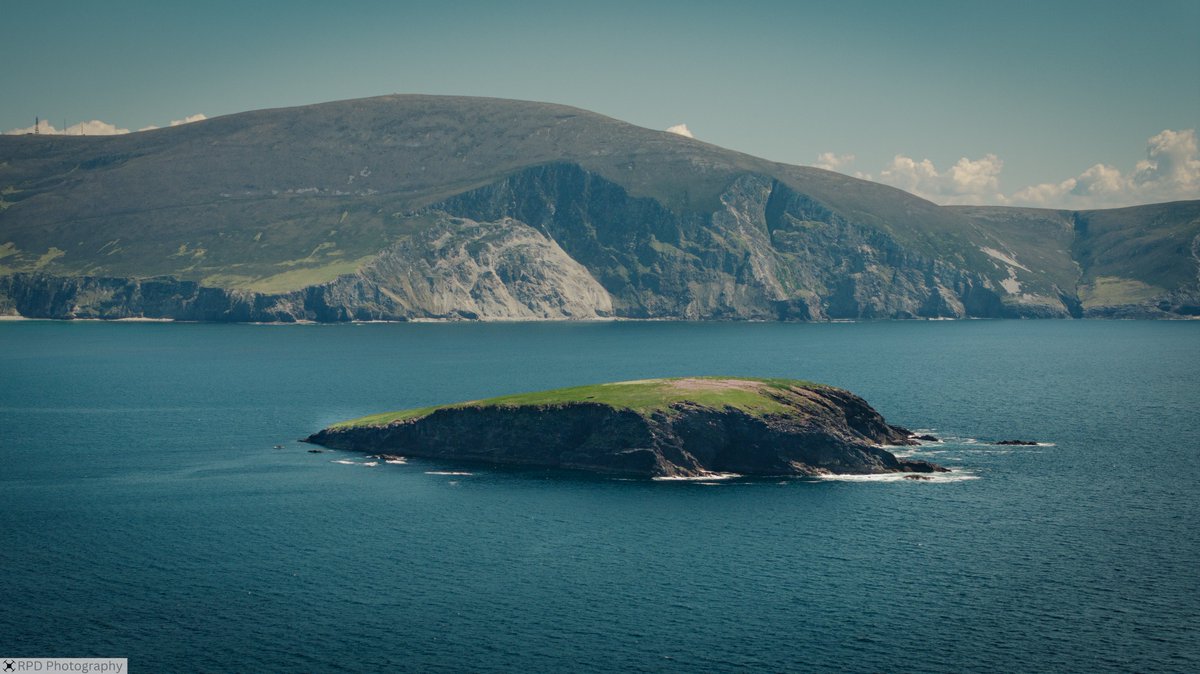 PhotographyRpd's tweet photo. #achill #achillisland #mayo #wildatlanticway #bordfailte #discoverireland #dronephotography #mayotourism #croaghpatrick #wildnephin
(Part - 2) Some aerial shots i took recently (during the heatwave) on a visit to stunning  Mayo https://t.co/HCBsCkWXBO
