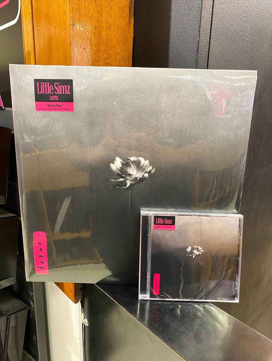 Such a great new release day! 

Including…

🔹#hmvheadliner Pulp

🔹Addison Rae

🔹Turnstile 

🔹Little Simz 

#hmv #newmusicfriday #pulp #hmvPulp #addisonrae