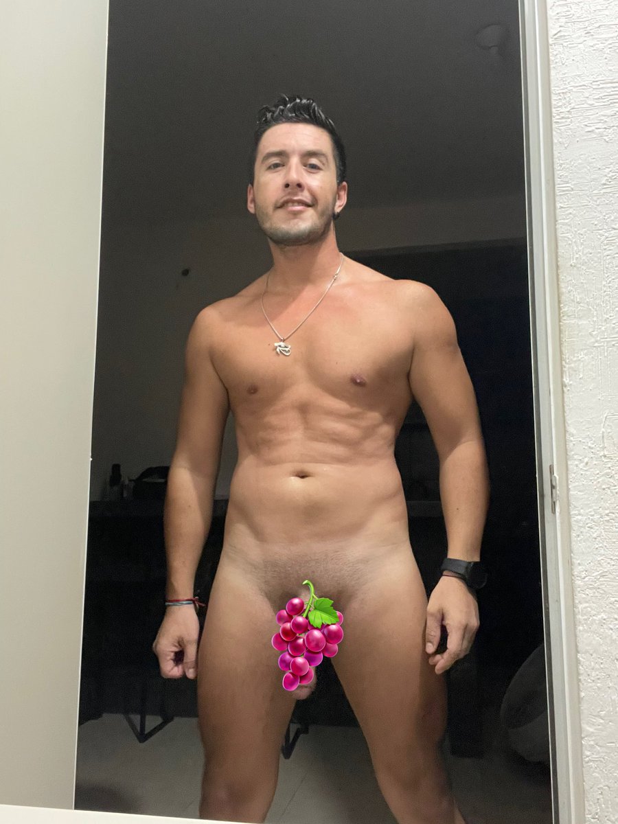 Buen día 

Siempre me la
Paso cómodo y desnudo 

Dale te si tú también haces los mismo y enséñame como tú te la
Pasas en tu casa 

Suscríbanse a mis plataformas