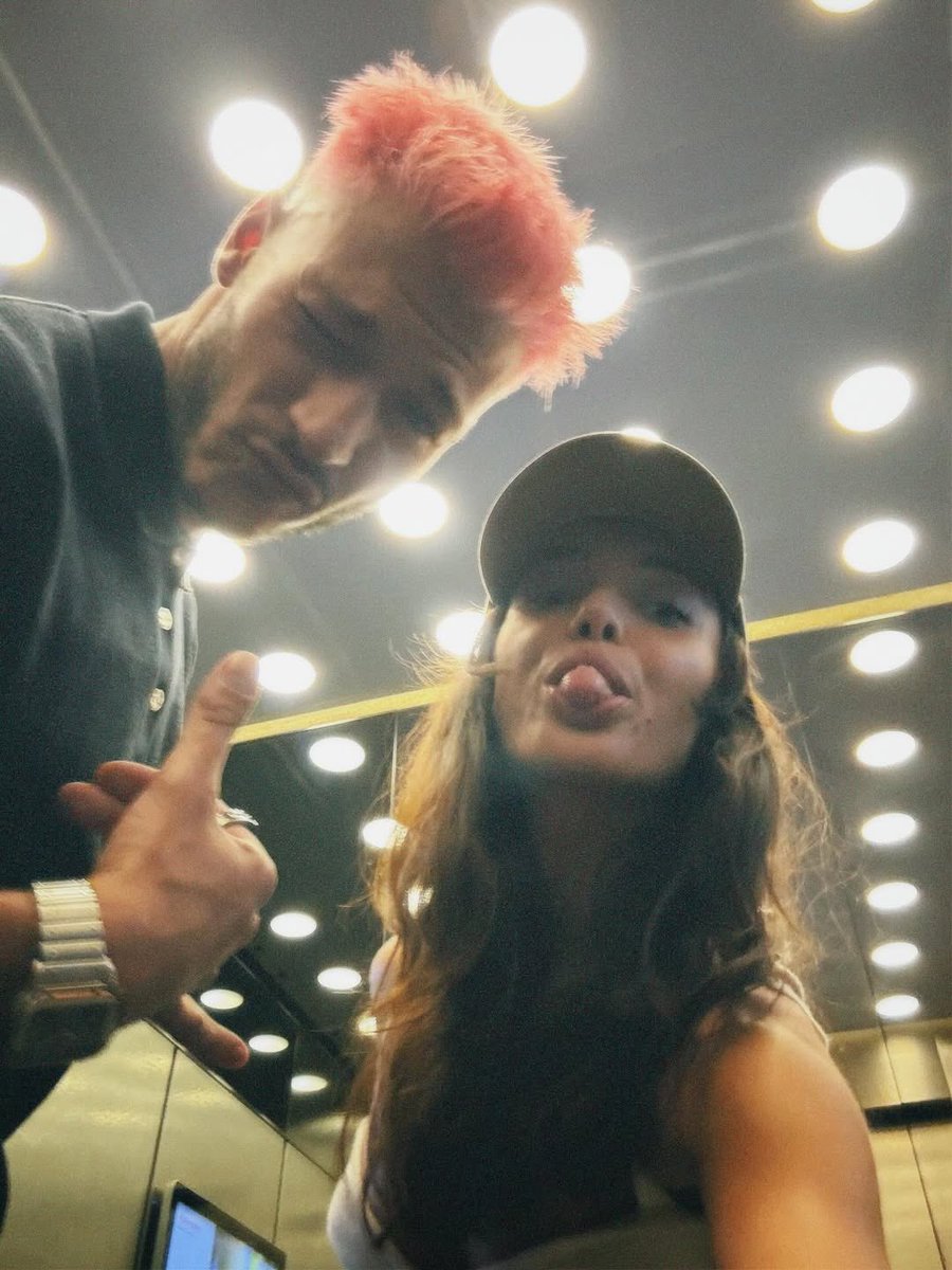 Kubilay Aka &amp; Hafsanur Sancaktutan çiftinden yeni kareler! 💖

#KubilayAka #HafsanurSancaktutan