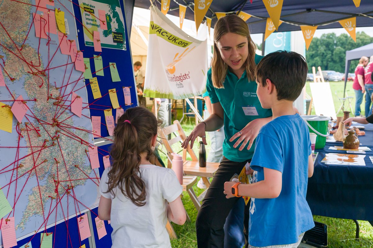 This #VolunteersWeek, we want to say thank you to everyone who has given their time to support the CBA.

From those at yesterday’s workshop to our amazing Festival moderators, Casework reviewers, YAC leaders, our YAB members, and student volunteers, past and present. 💙