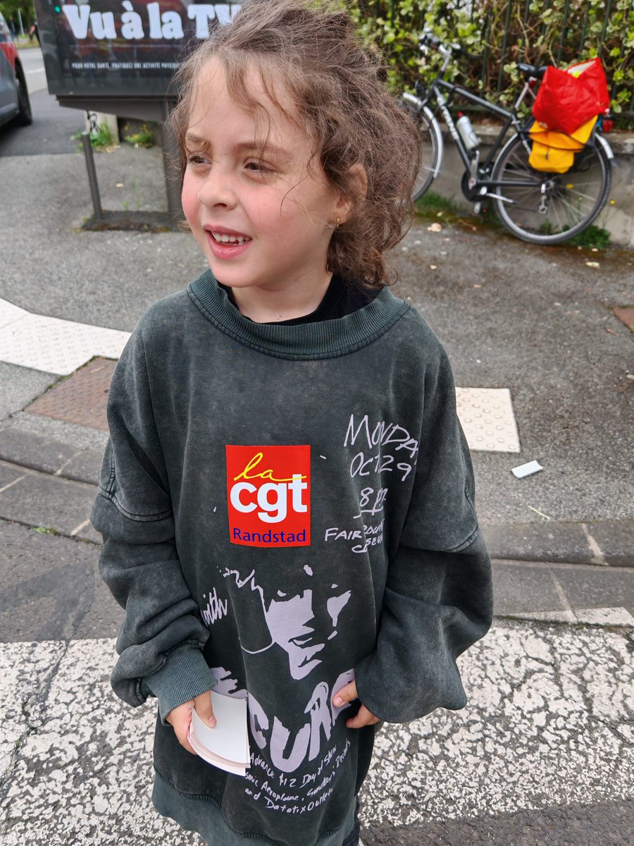 CgtGroupe's tweet image. 📍 #5Juin | Mobilisation réussie pour la #CGTRandstad !
✊ Une énergie collective pour défendre nos droits.
📸 Voici quelques clichés d’une journée marquée par l’unité et la détermination.
#Syndicats #Randstad #MobilisationSociale #ForceCollective