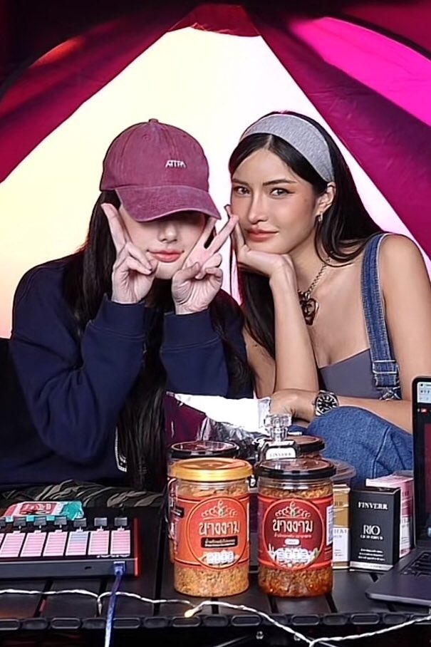 ริ!!!!แม่ถามสักคำได้บ่ลูก มีใจให้ลูกแม่แล้วหรือยัง 🫣🤟
MEENBABE MISSGRAND
#มีนเบ้บ #meenbabe