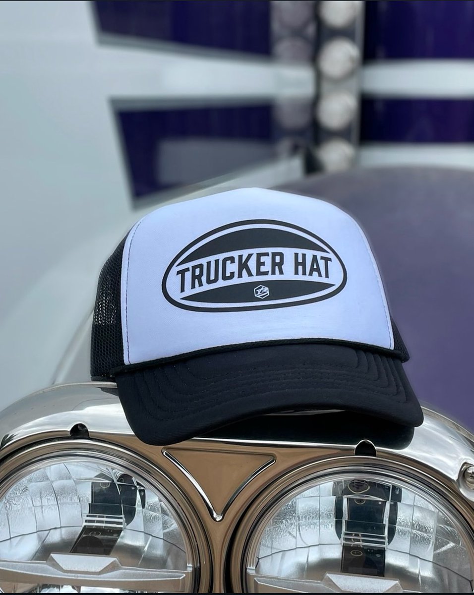 Had to rock my brand outfit 😌🛍️to work today