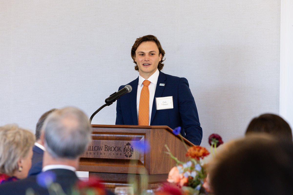 We are proud to share that Gov. Greg Abbott has appointed Luke Schwartz as the first-ever student regent from The University of Texas at Tyler! We are confident that he will represent the students of the UT System with integrity and dedication. Congratulations, Luke! ✨👏