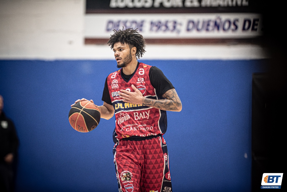Basquet Total (@basquettotal) on Twitter photo #LDAxBT | "EXTRAÑABA TODO DE URUGUAY"
Marne consiguió su primera victoria del torneo venciendo 87-73 a Lagomar como local. Clave para esto fue Jacob Ledoux, el foráneo del tifón que se acercó a hablar con BT.
📝<a href="/Mcaballero_03/">Matías Caballero</a>
👉wp.me/p6K7W2-Yjf #LDAxBT | "EXTRAÑABA TODO DE URUGUAY"
Marne consiguió su primera victoria del torneo venciendo 87-73 a Lagomar como local. Clave para esto fue Jacob Ledoux, el foráneo del tifón que se acercó a hablar con BT.
📝<a href="/Mcaballero_03/">Matías Caballero</a>
👉wp.me/p6K7W2-Yjf