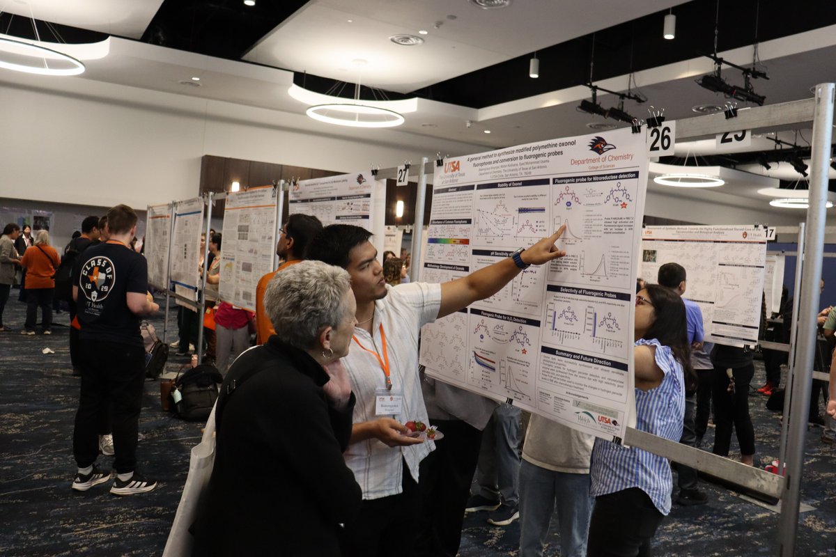 UTSAChemistry's tweet image. Thank you to everyone who joined the UTSA & UT Health SA Joint Retreat! Science Synergy Day was filled with insightful scientific talks, engaging poster presentations, & valuable networking that sparked exciting conversations & collaborative possibilities. @UTSA @UTHealthSA