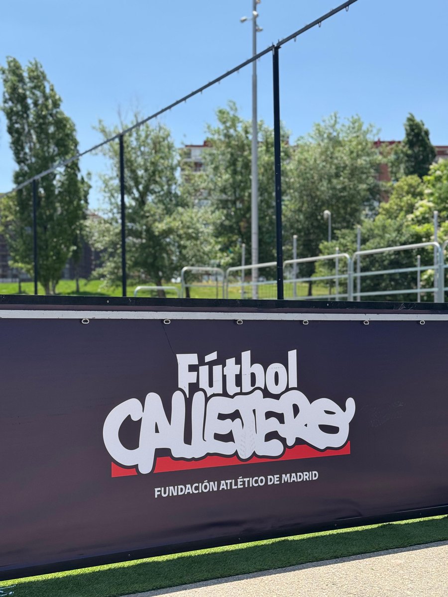 😴🪫 ¡Hora de descansar y de recargar energías!

Y mañana... ¡a darlo todo en #FútbolCallejero25! 💪