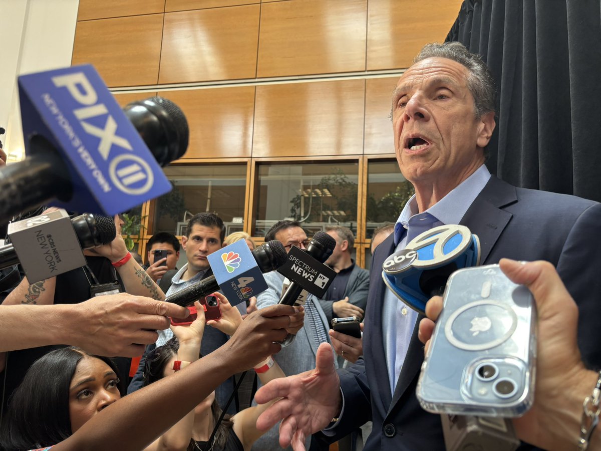 “She is endorsing me. I am not endorsing her,” Cuomo says of Ramos.