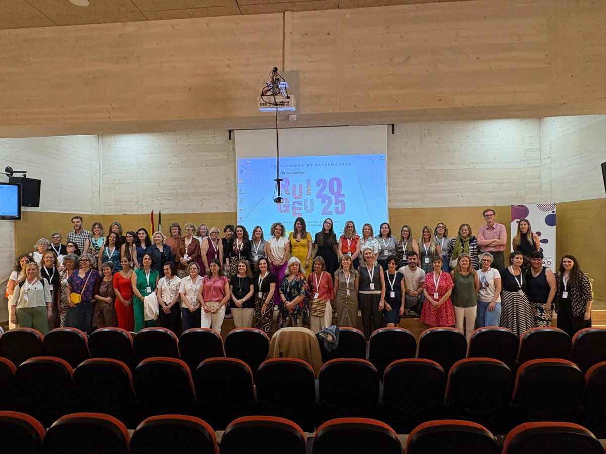 El <a href="/vicigualdad/">Vic.Igualdad, Diversidad y Responsabilidad Social</a> <a href="/ujaen/">Universidad de Jaén</a> ha participado en el XVIII Encuentro de la Red de Unidades de Igualdad de Género para la Excelencia Universitaria (RUIGEU 2025) celebrado en la  Facultad de Ciencias de la Comunicación y la Documentación, de la Universidad de Extremadura