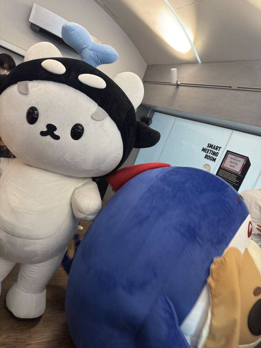 EstRvp's tweet photo. เข้าสังคมหน่อยลู๊กกกก🤣 

LAZADA 66 WILLIAMEST
#Lazada66ลดจริงกว่าใคร https://t.co/mr8JLaY50g
