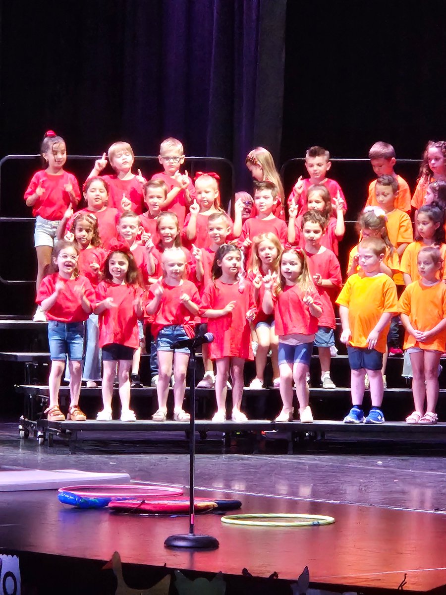 Our students did a wonderful job at the PLC Kindergarten Show this morning! They’re more than ready for first grade at Ocean Acres! <a href="/PlcBears1/">PLC Bears 💙🐻💛</a> <a href="/stplc_principal/">dawn reo</a> <a href="/StaffordTwpEd/">Stafford Schools</a> @STSD_Curriculum <a href="/gchidiac211/">George Chidiac</a> #Studentsfirst