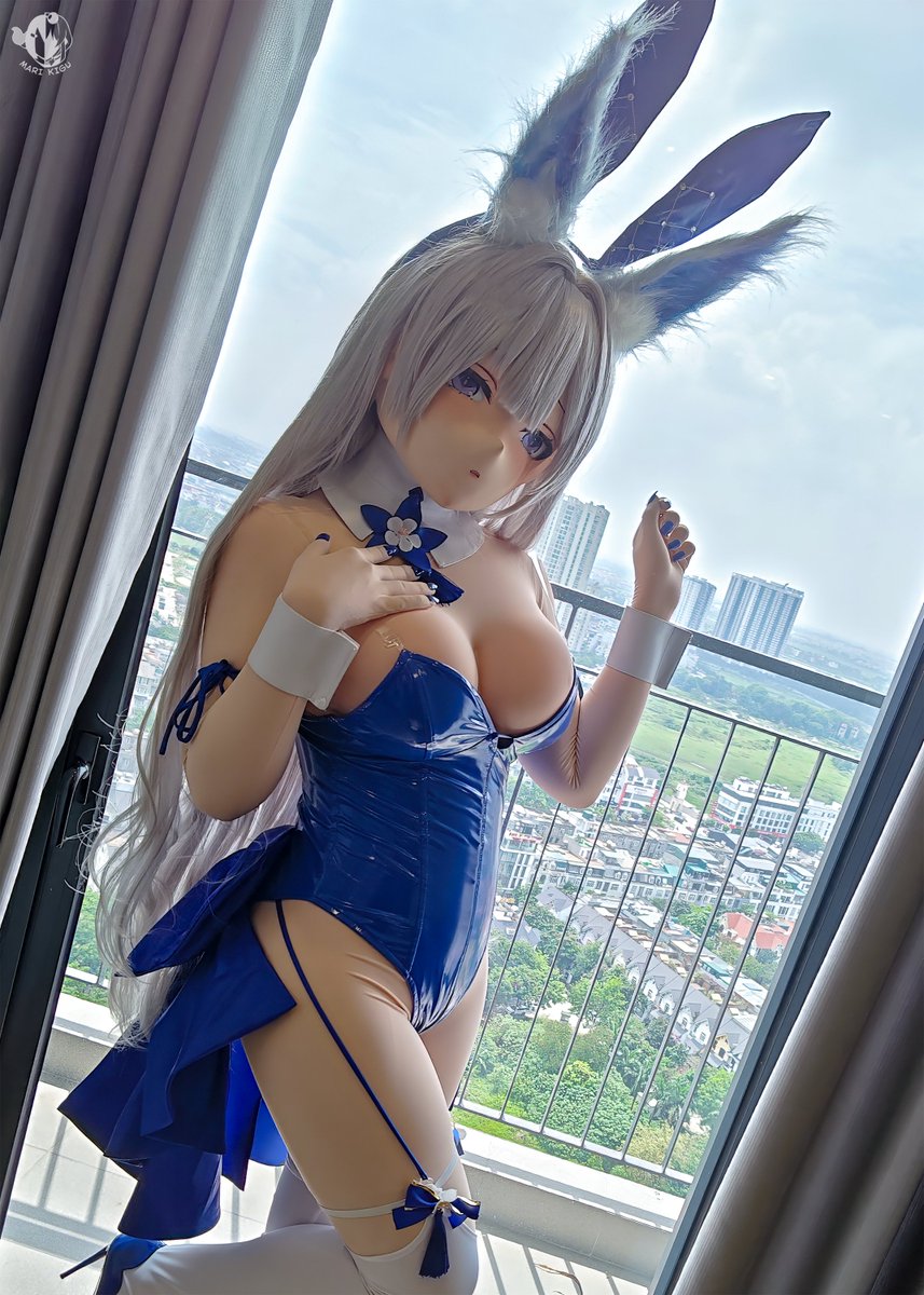 Commander, such skill you have in order to take a picture like this.

#kigurumi
#AzurLane
#Shinano