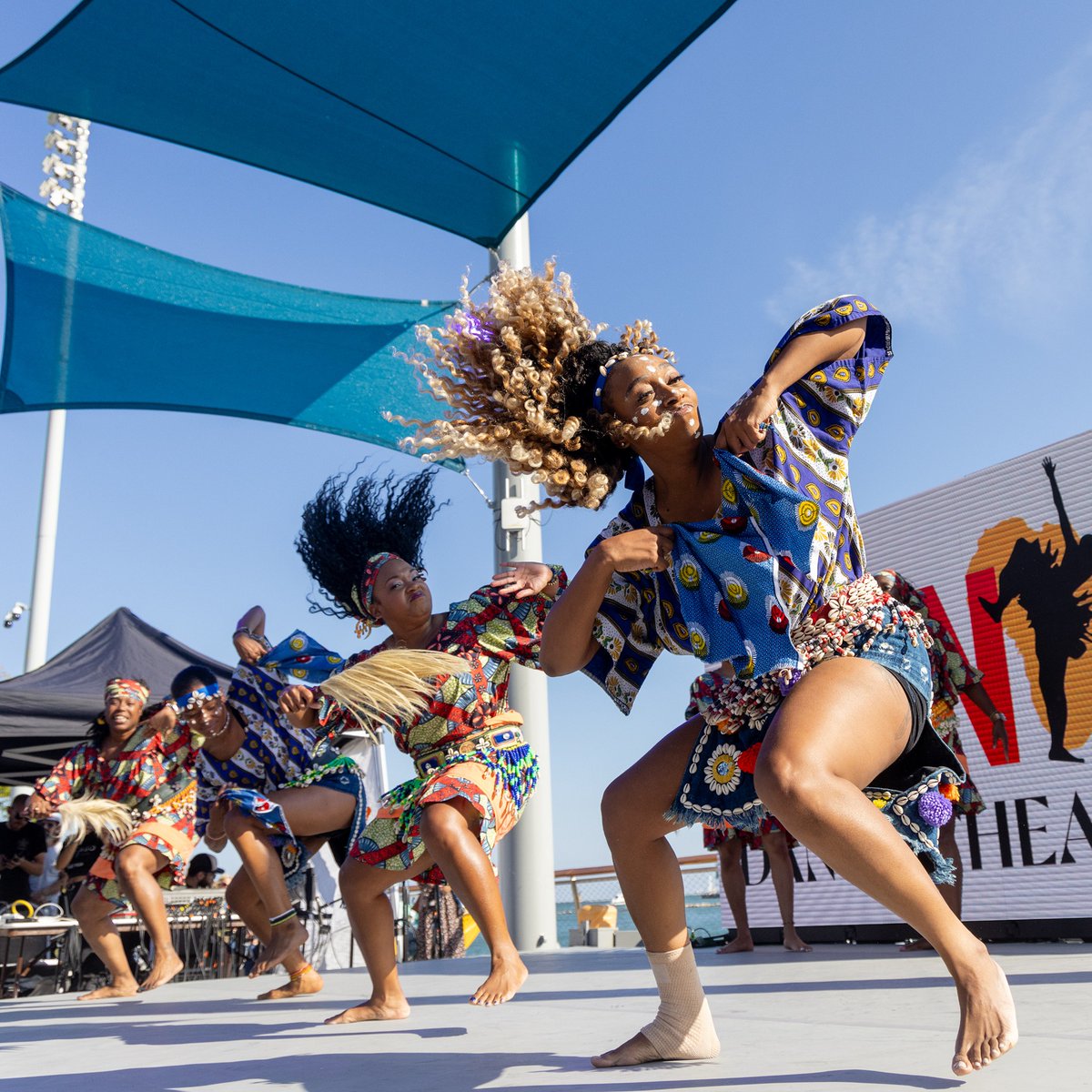 Navy Pier tweet media