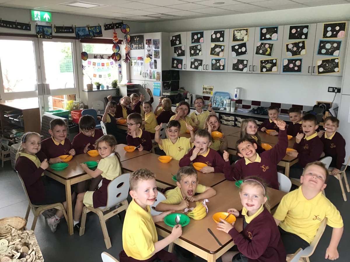 Ysgol Saron (@ysgolsaron) on Twitter photo Blwyddyn 2 yn joio bwyta bananas a siocled Masnach Deg heddiw! <a href="/FairtradeUK/">Fairtrade Foundation</a> ππ«π
Year 2 enjoying Fairtrade bananas and chocolate today!π«ππ« more on school website Blwyddyn 2 yn joio bwyta bananas a siocled Masnach Deg heddiw! <a href="/FairtradeUK/">Fairtrade Foundation</a> ππ«π
Year 2 enjoying Fairtrade bananas and chocolate today!π«ππ« more on school website