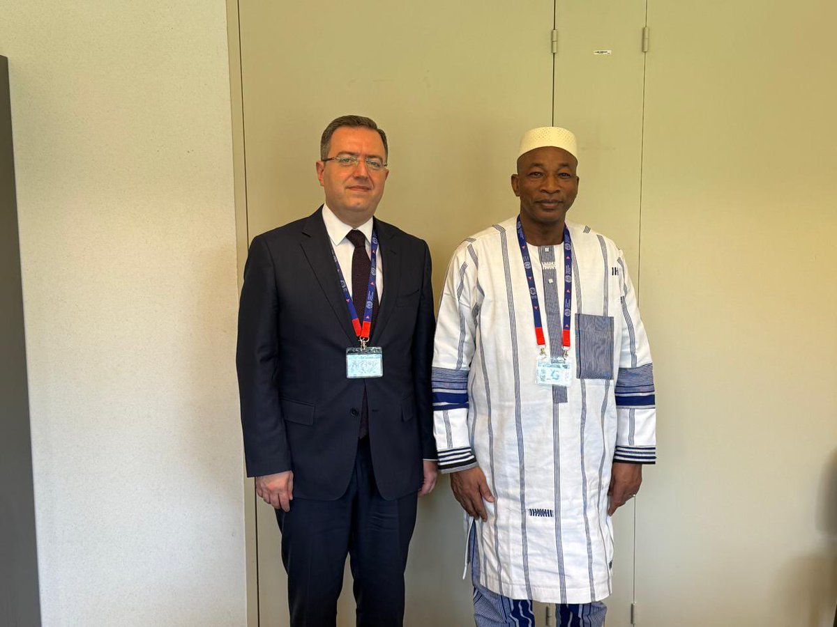 Productive meeting on the sidelines of #ILC113 focused on tackling youth unemployment, closing skills gaps, and strengthening worker protection. Discussions also advanced Mali’s steps toward joining the OIC Labour Centre.
#Labour #OIC #DecentWork