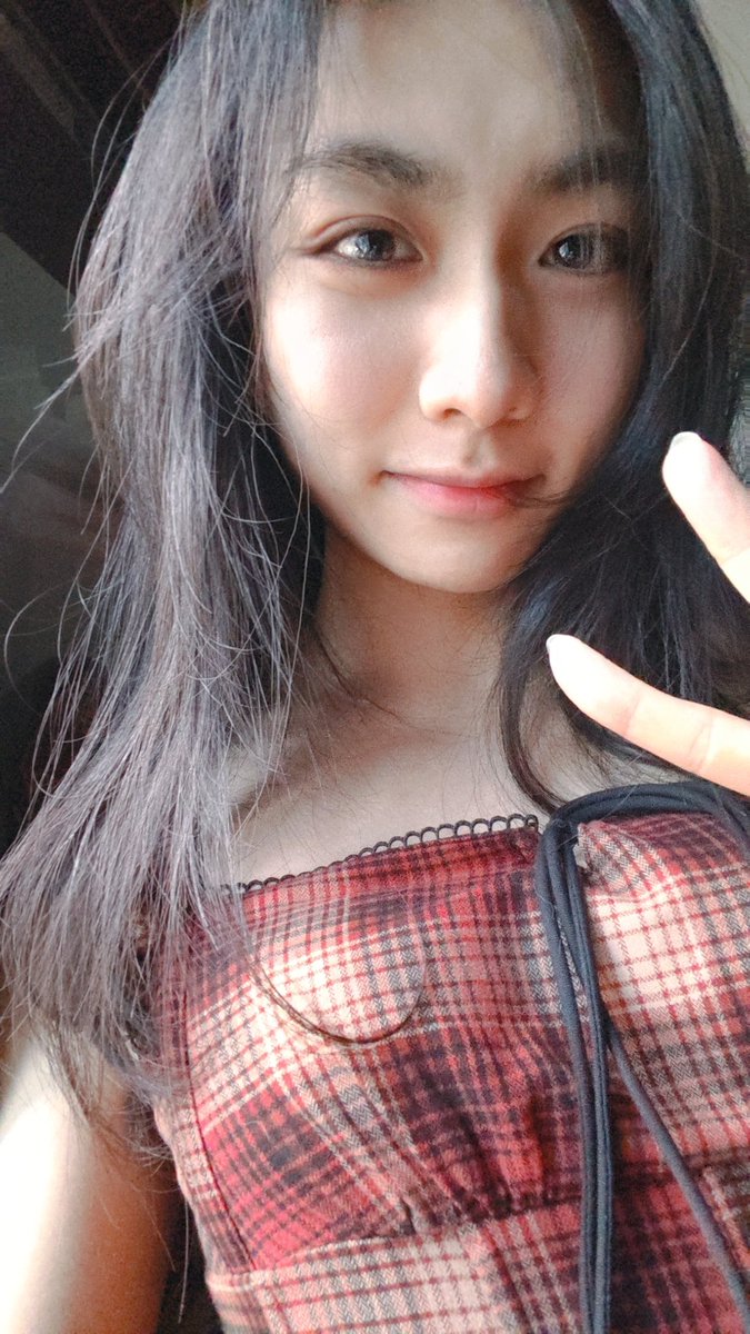 变成男娘了我，不好意思骗大家精液了，我下次变成奥特曼。