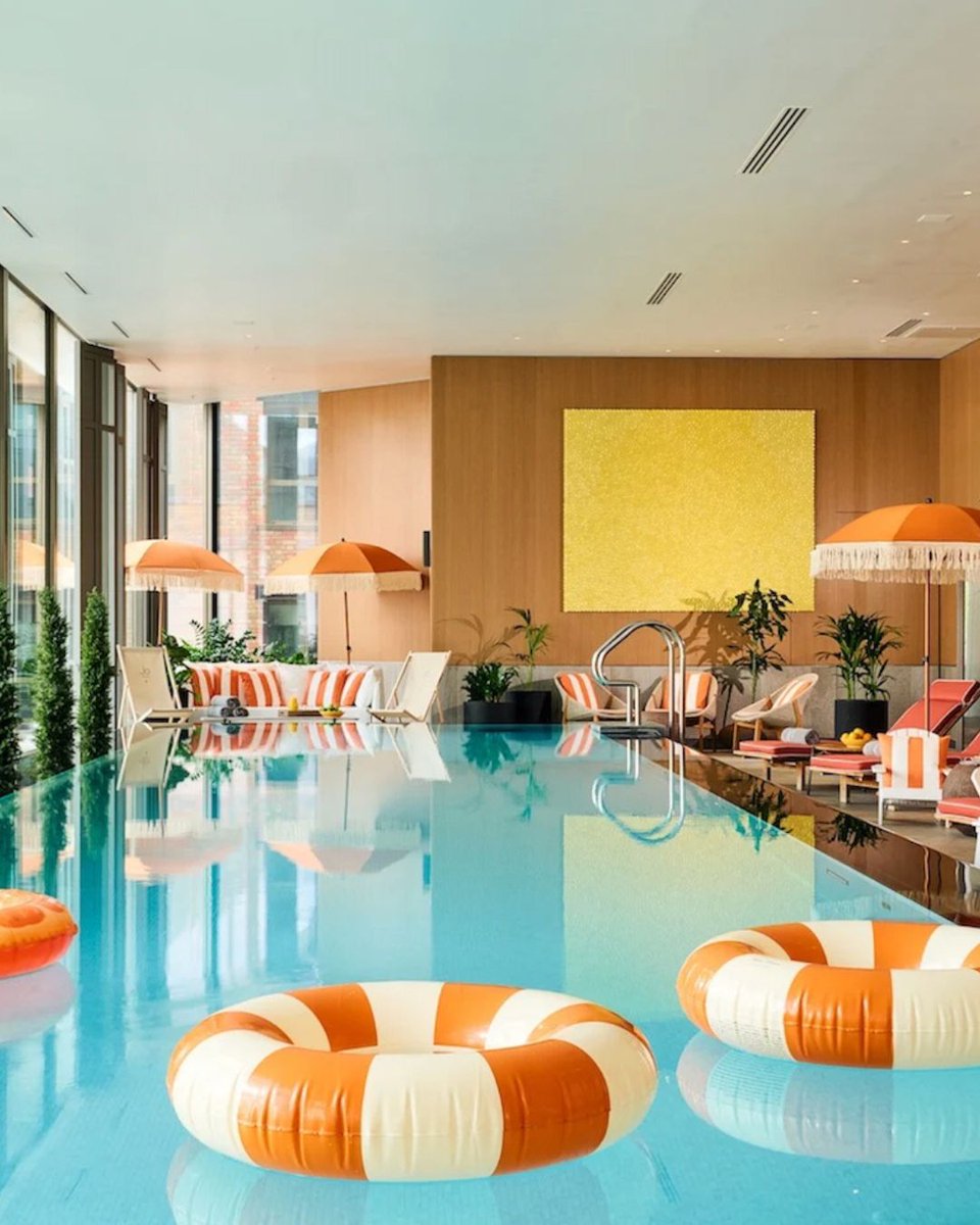 ✨ 9 brilliant things to see and do in London this weekend! ✨

Not sure how to spend your weekend in the capital? 🤔

From a celebrity portrait exhibition to a new Disney musical, Muddy has your perfect weekend itinerary sorted 🎪➡️ bit.ly/3WcvOnD

📸 Jonathan Stewart