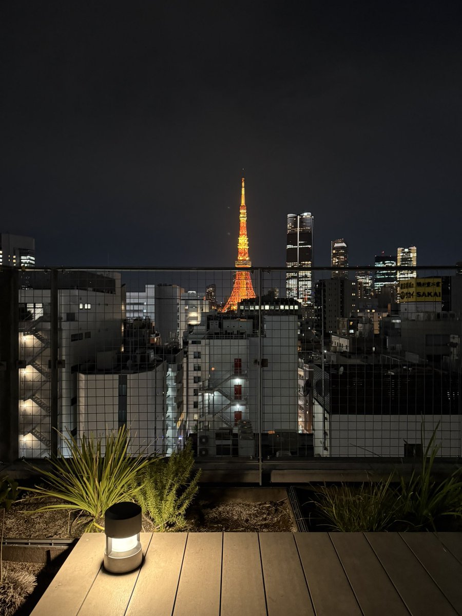 Manplayfun's tweet image. ลมมันเย็น