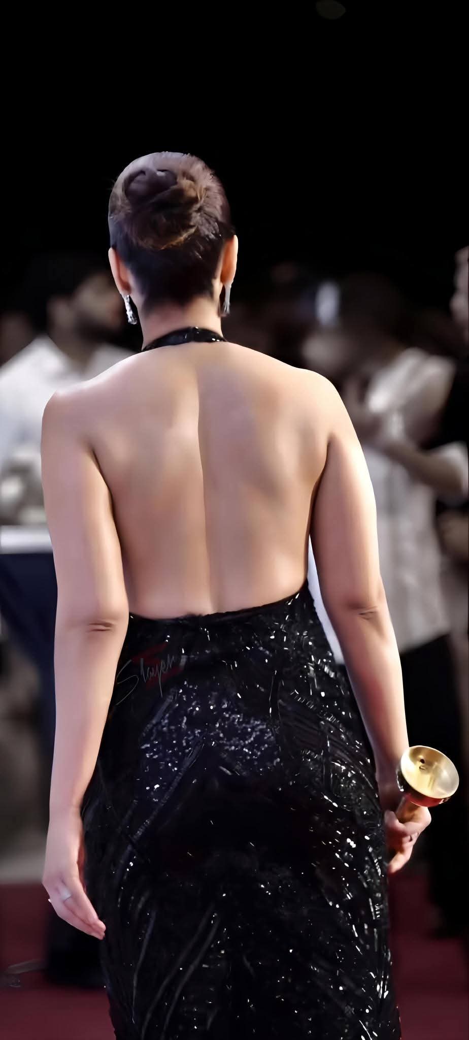 GsxbhRfbcAAywI9?format=jpg&name=large