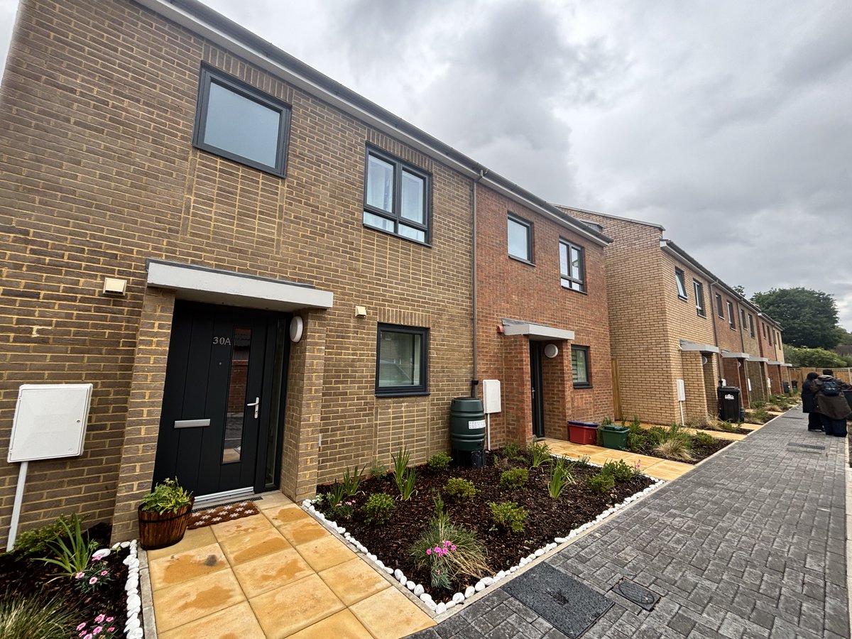 We’ve opened 7 new homes at Spinney Drive, transforming garages into modern 2-bedroom houses! 🌟 

Thanks to <a href="/sih_uk/">Sapphire</a> and everyone involved!

#Regeneration #Community <a href="/cllrtombruce/">Tom Bruce</a>