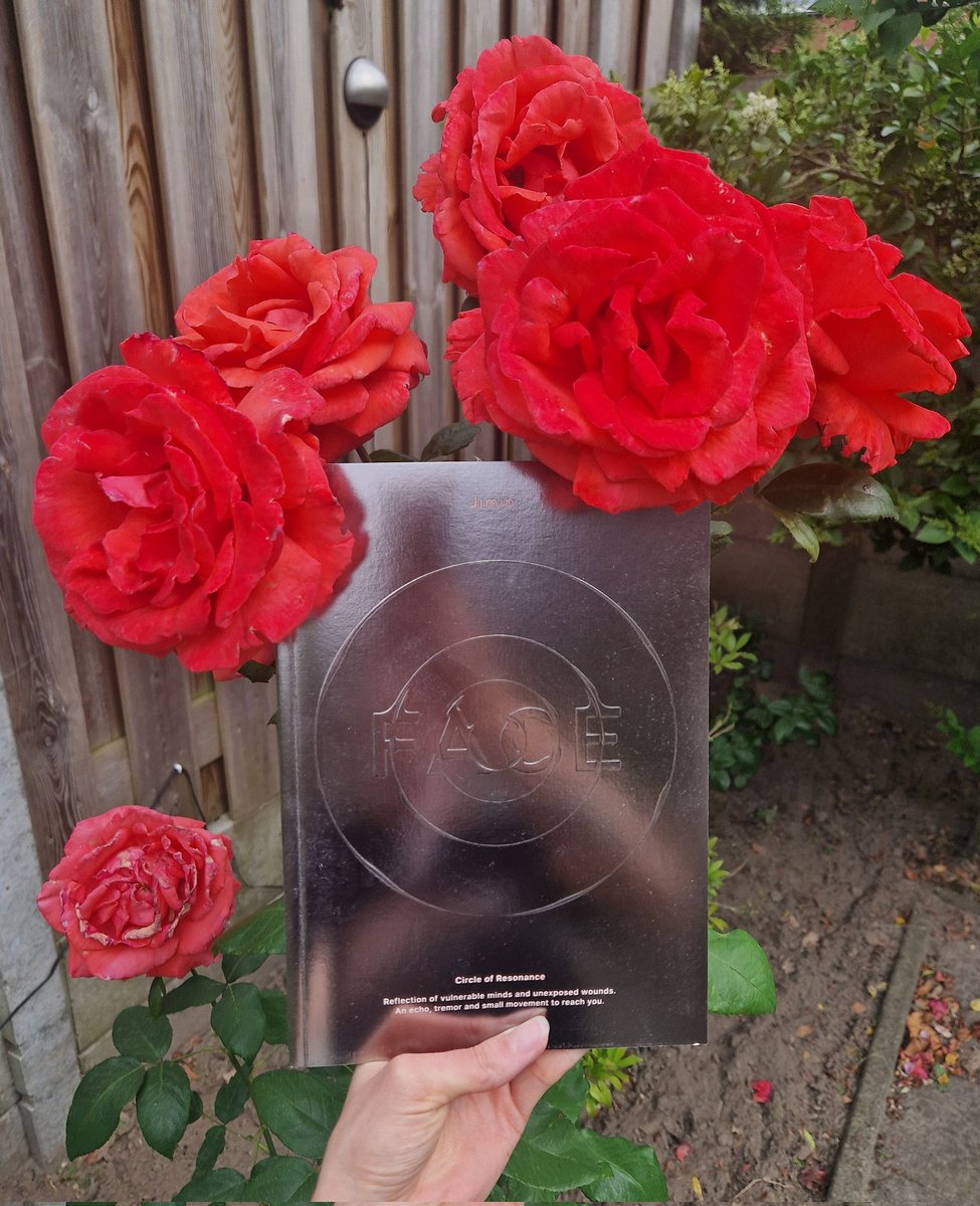 amyx_bts's tweet photo. ❁ Face Album GA ❁

↳ UNSEALED Face album ( NO PC INCLUDED) + freebies 

How to enter:
• Follow Me 
• RT + like
•  comment : BTS COMING HOME
#2025BTSFESTA #BTS12thAnniversary

- World wide 🌍
- 1 Winner 
- Ends on the 20th of June 

Good luck 💜 https://t.co/0JZBMkQJkj
