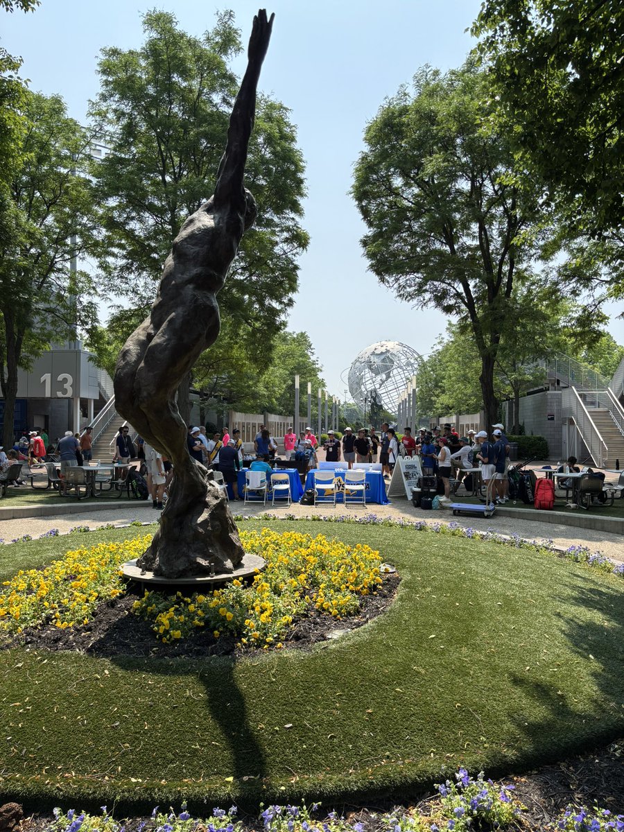 Follow #NYSPHSAA Tennis State Championship Action with the link below
app.utrsports.net/webview/eventD…