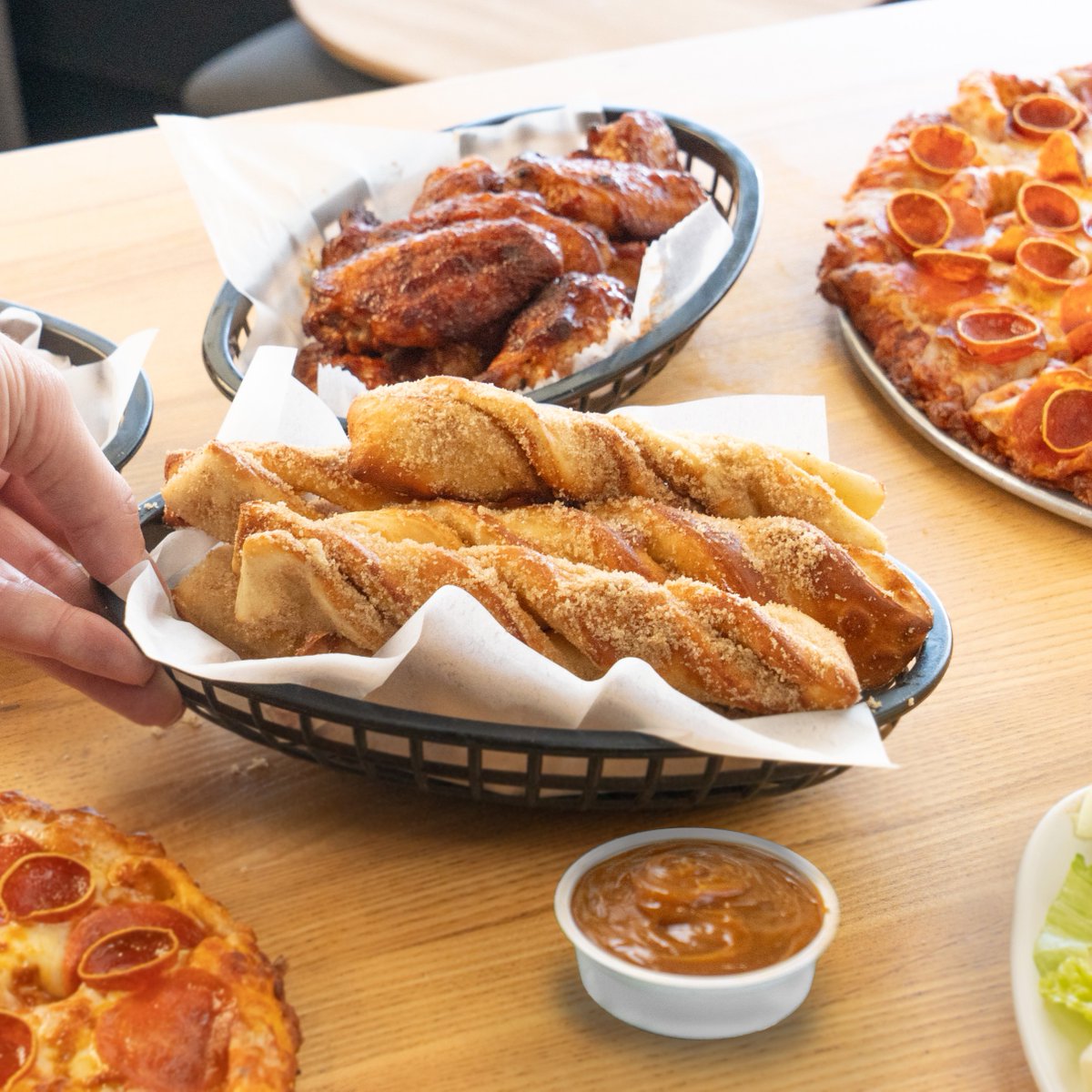 Don't get it twisted. Caramel belongs with everything 🙌