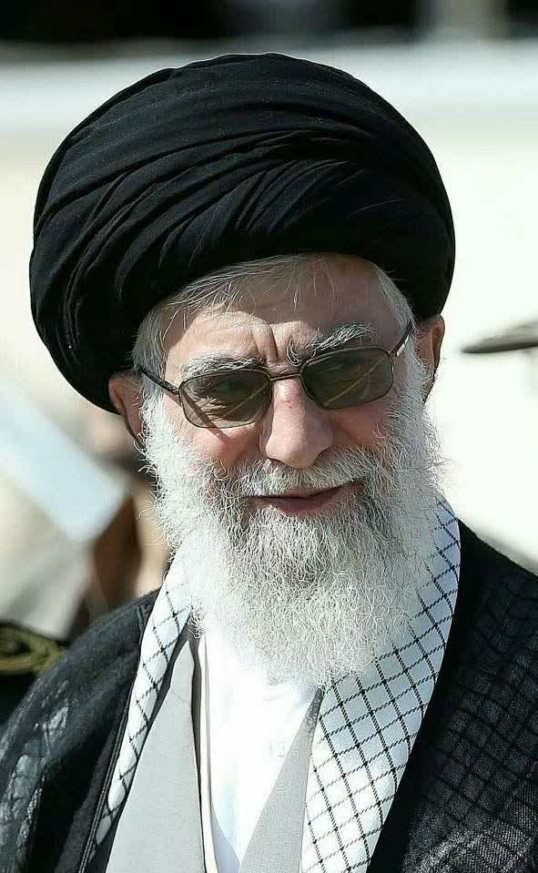 💫 آغاز سی‌وهفتمین سال زعامت ولی امر مسلمین جهان
مقتدرترین رهبر دنیا
خار چشم ضدانقلاب و کفار
فاتح بیت‌المقدس
آرامش جان مستضعفین جهان
تحویل دهنده پرچم به دستان صاحب الزمان(عج)
فرمانده کل قوا
امام سیدعلی حسینی خامنه‌ای حفظه‌الله
مبارک و گرامی باد.
‌
#لبیک_یا_خامنه_ای   ‌‌