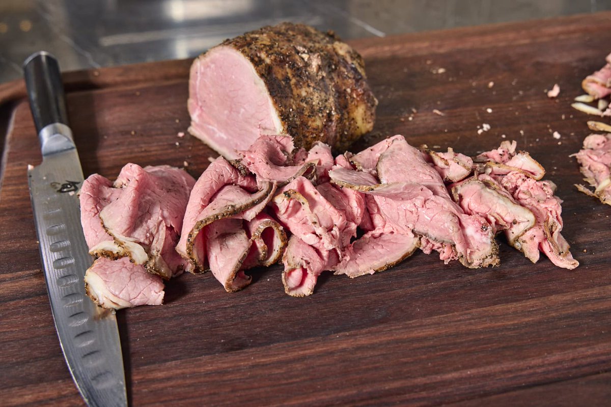 RetroHighway's tweet photo. Roast Beef
are you a fan, or do you prefer steak? https://t.co/35w7TwgCaw