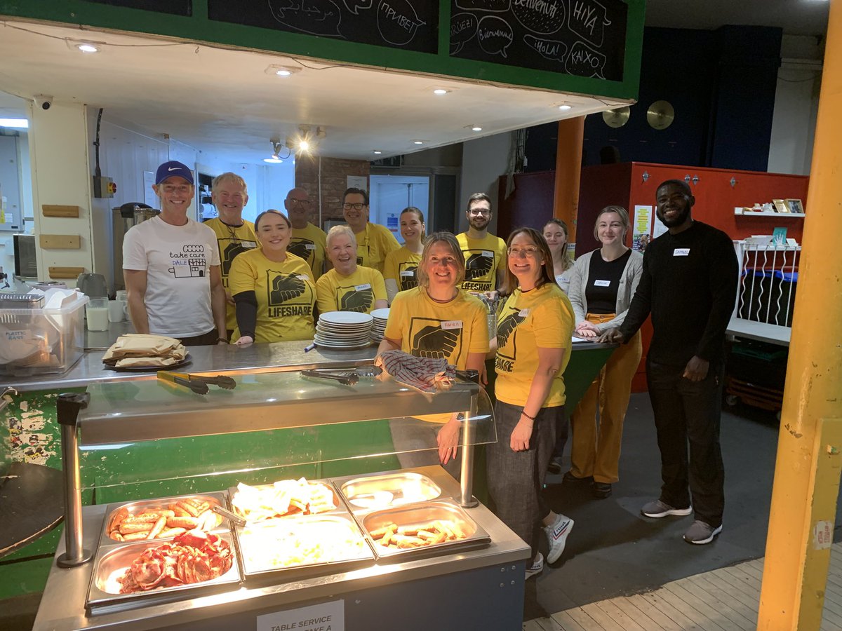 It’s  #VolunteersWeek and we have such a fantastic Volunteer community that come to our project every week to ensure that our guests are looked after, some of todays team who served 81 of our friends, thank you all so much for what you all do  #Manchester 🐝 💥🩵❤️