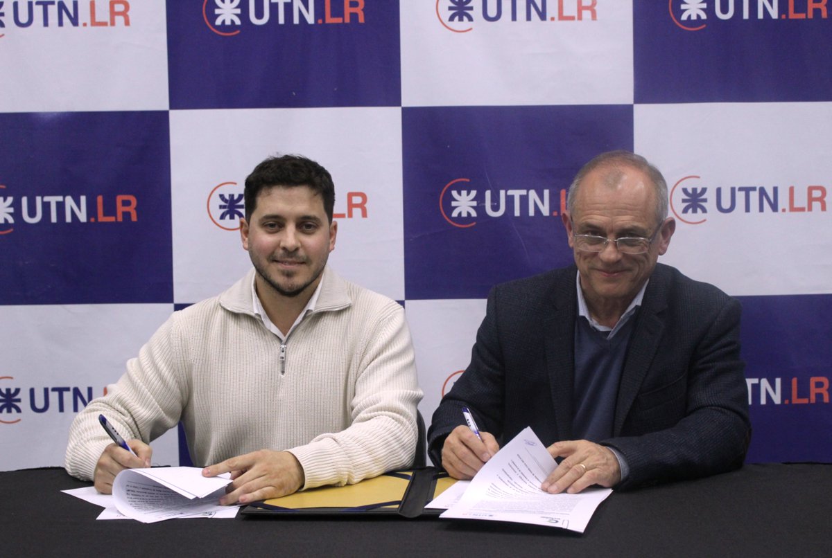 EdelarSAU's tweet image. 🔌🤝Edelar y UTN fortalecen la formación en energía eléctrica.

✅Firmamos un convenio de cooperación con la Facultad Regional La Rioja de la UTN para potenciar la formación técnica, la investigación y la innovación en energía eléctrica.

#Edelar #larioja #UTN