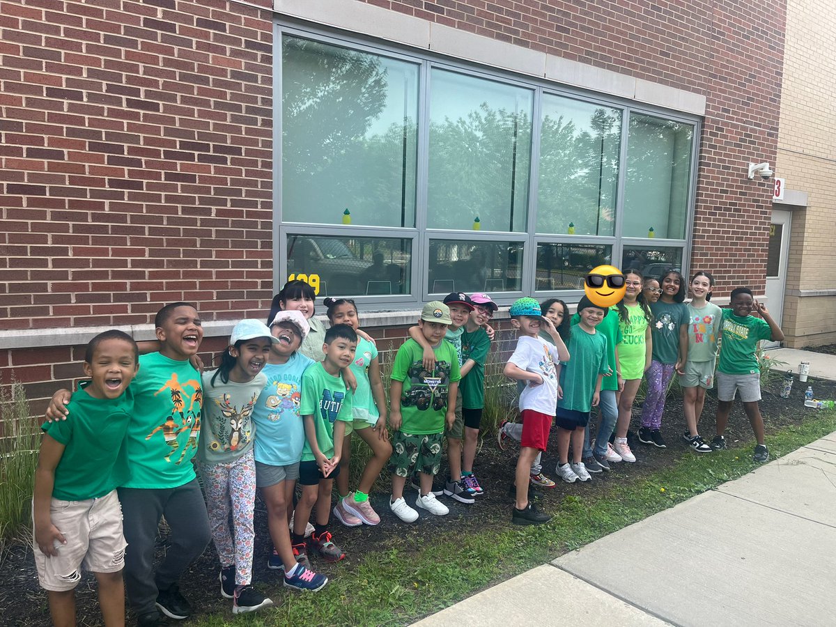 Kenny Crilley (@mr_crilley) on Twitter photo Our Field Day has been amazing! We’re looking forward to more fun activities in the afternoon. <a href="/RotellaWarren/">Warren Rotella</a> #RSS11 Our Field Day has been amazing! We’re looking forward to more fun activities in the afternoon. <a href="/RotellaWarren/">Warren Rotella</a> #RSS11